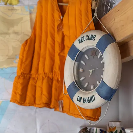 Repaire Des Pirates Marie *